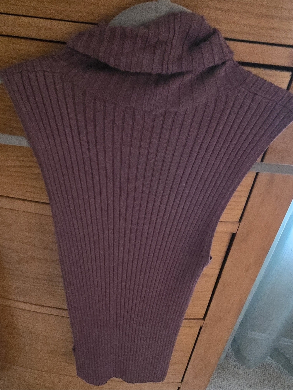 NWT Express Ribbed Sleeveless Turtleneck Top - Deep Mauve, Women's S - Picture 3 of 5